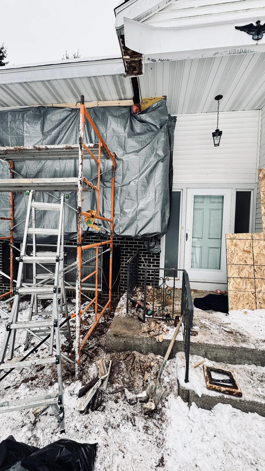 Winter Staging & Shoring Setup